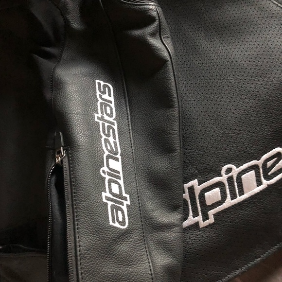 Alpinestar leather jacket (42) - Picture 6 of 7